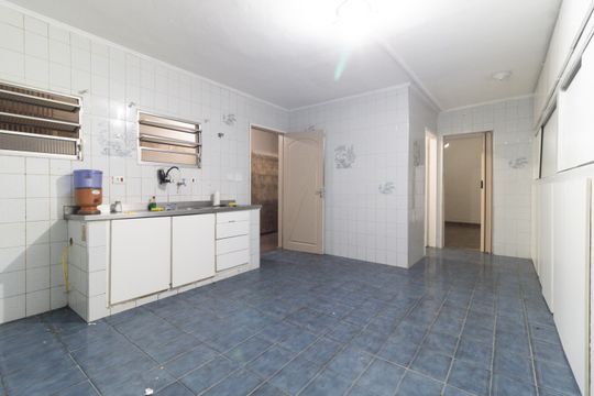 Cozinha  de casa para alugar com 2 quartos, 65m² em Vila Gumercindo, São Paulo