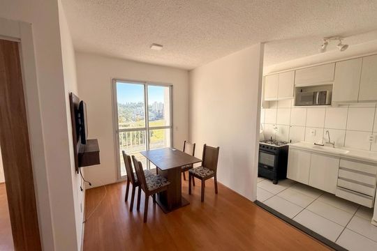 Sala de apartamento para alugar com 2 quartos, 44m² em Jardim Ipaussurama, Campinas