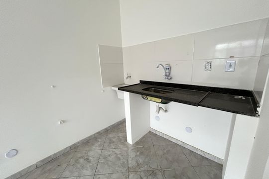 Cozinha e Área de Serviço de kitnet/studio para alugar com 1 quarto, 28m² em Pilares, Rio de Janeiro