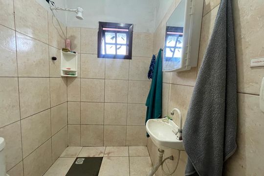 Banheiro social de apartamento à venda com 1 quarto, 34m² em Rio dos Sinos, São Leopoldo