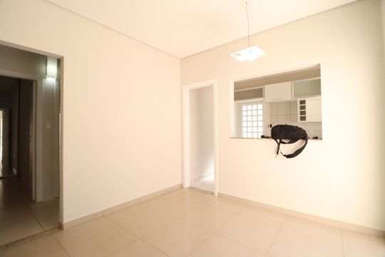 Sala de Jantar de casa para alugar com 3 quartos, 200m² em Santa Mônica, Uberlândia