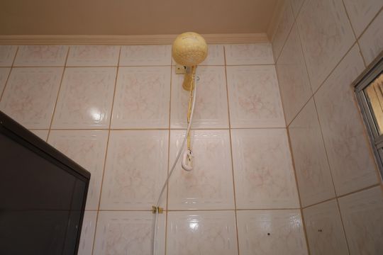 Banheiro social de casa para alugar com 4 quartos, 160m² em Cidade São Miguel, São Paulo