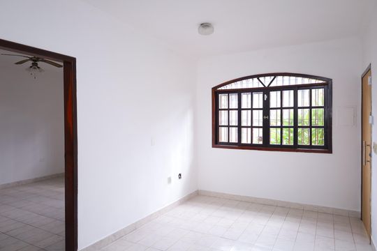 Sala de casa para alugar com 4 quartos, 160m² em Cidade São Miguel, São Paulo