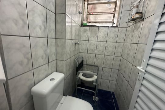 Banheiro de apartamento para alugar com 2 quartos, 45m² em Jardim Paulista, Barueri