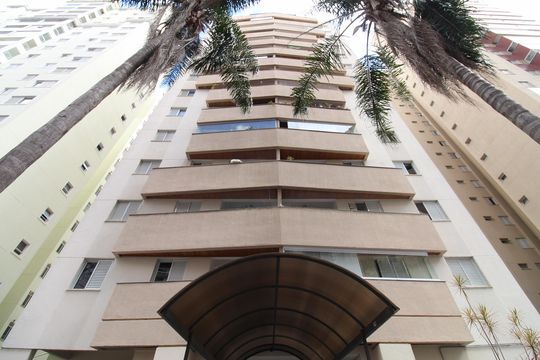 Fachada do Prédio de apartamento para alugar com 3 quartos, 83m² em Parque Residencial Aquarius, São José dos Campos