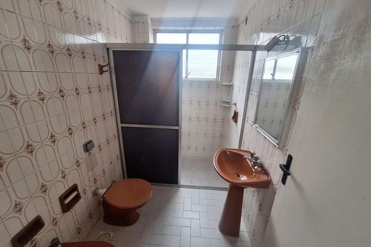 Banheiro de apartamento à venda com 2 quartos, 79m² em Marechal Rondon, Canoas