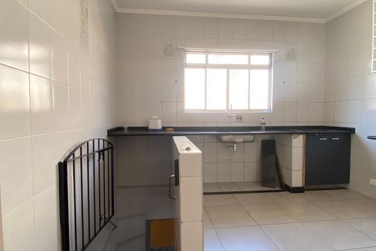 Cozinha de casa à venda com 4 quartos, 314m² em Jardim D’abril, Osasco