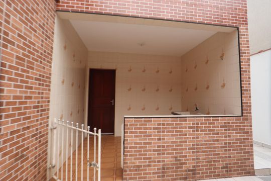 Área externa de casa à venda com 3 quartos, 138m² em Vila Cardoso Franco, São Paulo