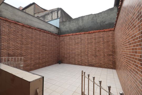 Área externa de casa à venda com 3 quartos, 138m² em Vila Cardoso Franco, São Paulo