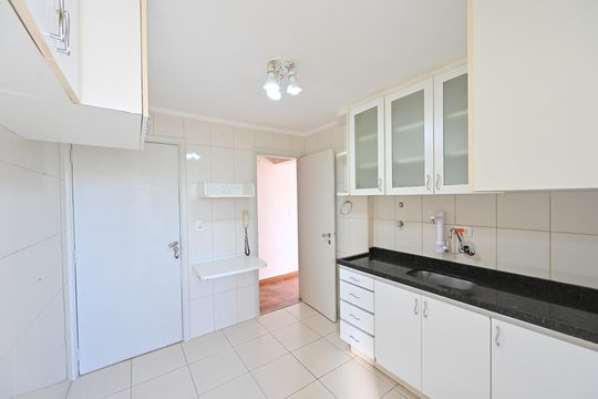 Cozinha de apartamento à venda com 3 quartos, 90m² em Vila Clementino, São Paulo