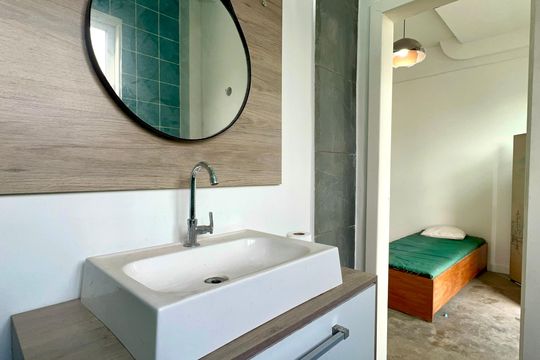 Banheiro de kitnet/studio para alugar com 1 quarto, 37m² em Cerqueira César, São Paulo