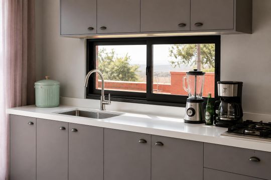 Cozinha de casa de condomínio à venda com 3 quartos, 343m² em São Sebastião, Brasília
