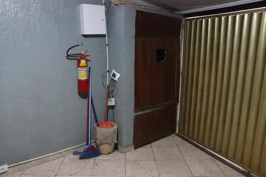 Garagem de kitnet/studio para alugar com 1 quarto, 30m² em Centro, Campos dos Goytacazes