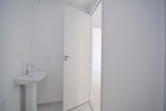 Banheiro de apartamento para alugar com 2 quartos, 40m² em Vila Campanela, São Paulo