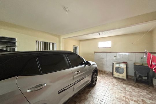 Garagem  de casa para alugar com 2 quartos, 50m² em Jardim Angelina, Ferraz de Vasconcelos