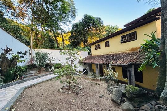 Área externa de casa para alugar com 1 quarto, 100m² em Grumari, Rio de Janeiro