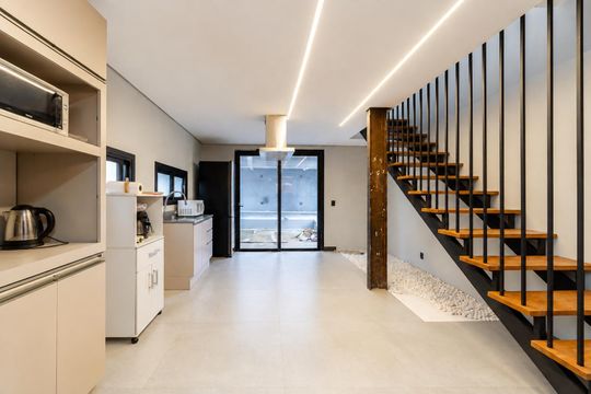 Cozinha de casa para alugar com 4 quartos, 269m² em Três Figueiras, Porto Alegre