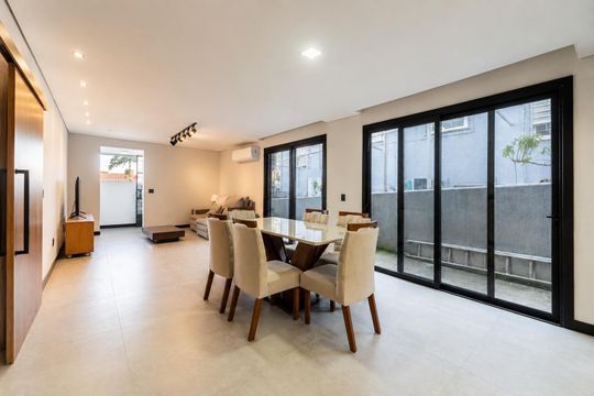 Sala de Jantar de casa para alugar com 4 quartos, 269m² em Três Figueiras, Porto Alegre