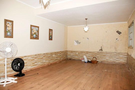 Sala de casa à venda com 3 quartos, 188m² em Auxiliadora, Porto Alegre