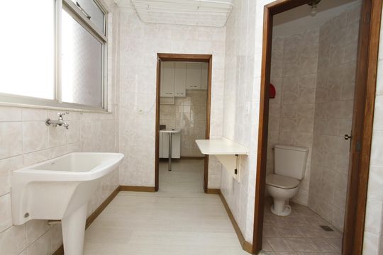 Área de Serviço de apartamento para alugar com 3 quartos, 132m² em Salgado Filho, Belo Horizonte
