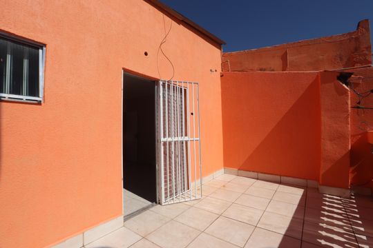 Varanda da Suíte de casa para alugar com 2 quartos, 100m² em Jardim Roseli, São Paulo