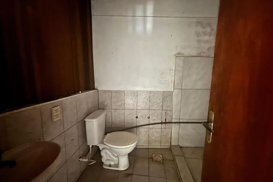 Banheiro externo de casa para alugar com 4 quartos, 1163m² em Centro, Novo Hamburgo