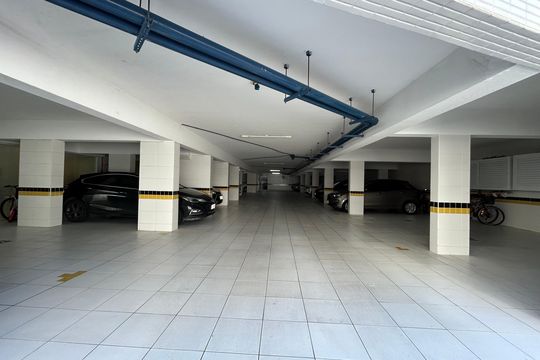 Garagem de apartamento para alugar com 3 quartos, 87m² em Itacorubi, Florianópolis