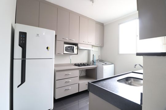 Cozinha de apartamento para alugar com 2 quartos, 45m² em Shopping Park, Uberlândia
