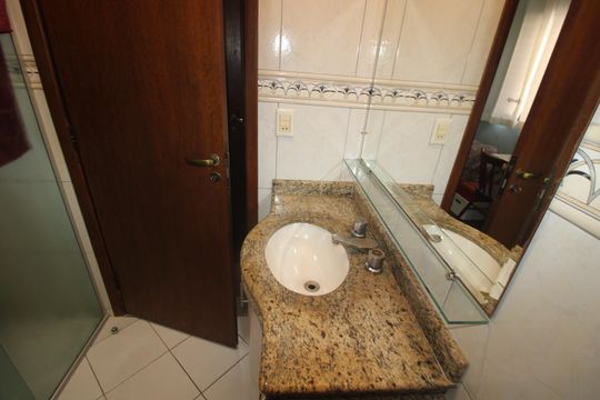 Quarto 2 - Banheiro de casa à venda com 3 quartos, 207m² em Jardim São Paulo, São Paulo