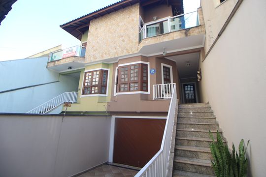 Garagem de casa à venda com 3 quartos, 207m² em Jardim São Paulo, São Paulo