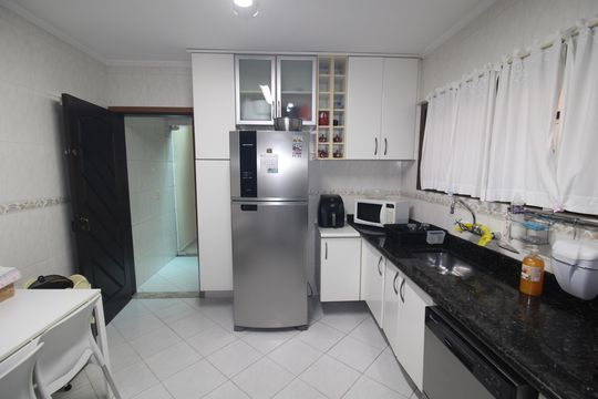 Cozinha de casa à venda com 3 quartos, 207m² em Jardim São Paulo, São Paulo