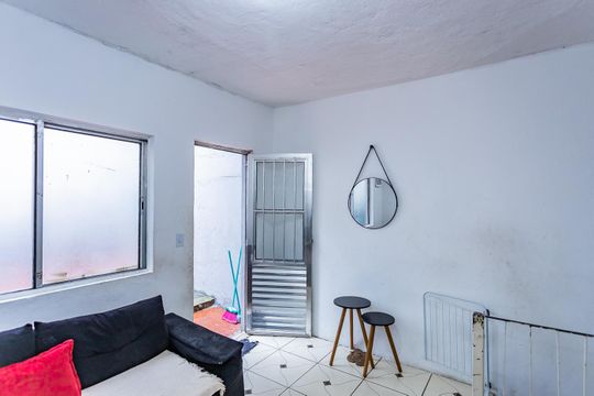Sala de casa à venda com 2 quartos, 125m² em Jardim Vivan, São Paulo