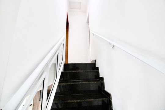 Escada de casa à venda com 2 quartos, 70m² em Jardim Belem, São Paulo