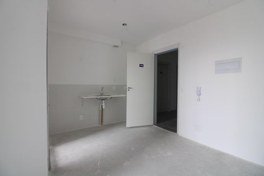 Sala de apartamento para alugar com 2 quartos, 40m² em Vila Campanela, São Paulo