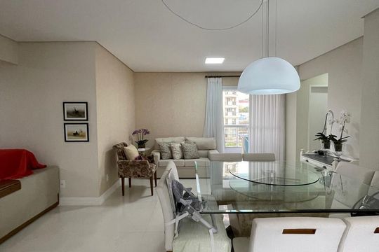 Apartamento à venda com 3 quartos, 123m² em Centro, Jundiaí