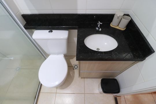 Banheiro  de apartamento para alugar com 2 quartos, 52m² em Planalto Verde, Ribeirão Preto