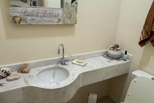 Banheiro de apartamento para alugar com 4 quartos, 134m² em José Menino, Santos