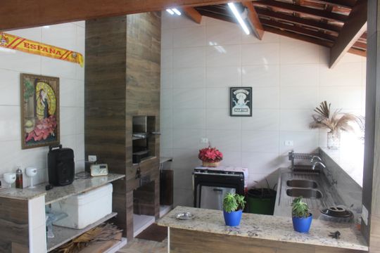 Quintal de casa à venda com 3 quartos, 250m² em Osvaldo Cruz, São Caetano do Sul