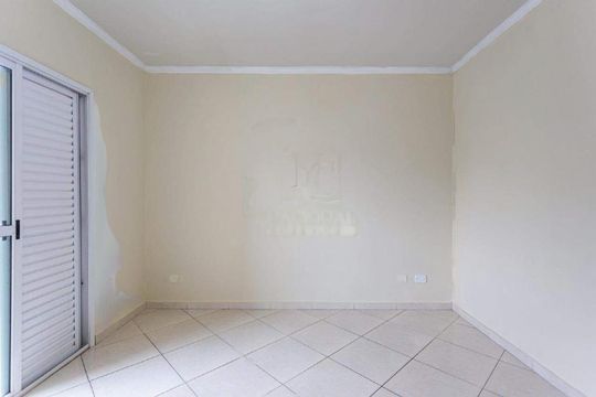 Casa à venda com 3 quartos, 122m² em Parque das Nações, Santo André