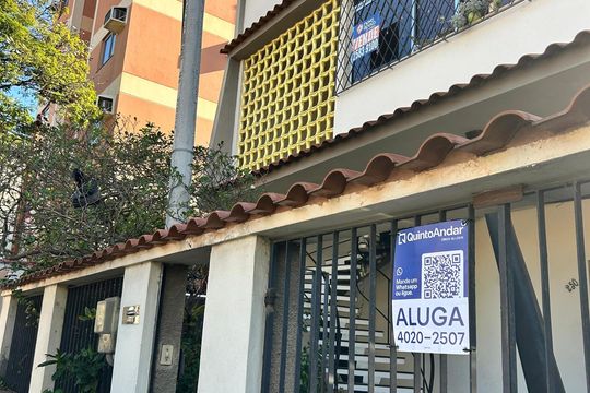 Fachada de casa para alugar com 1 quarto, 100m² em Engenho de Dentro, Rio de Janeiro