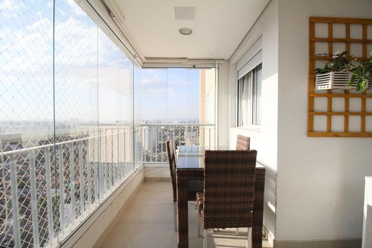 varanda Sala de apartamento para alugar com 2 quartos, 84m² em Vila Suzana, São Paulo
