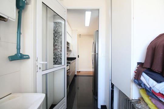 Área de Serviço de apartamento para alugar com 2 quartos, 84m² em Vila Suzana, São Paulo