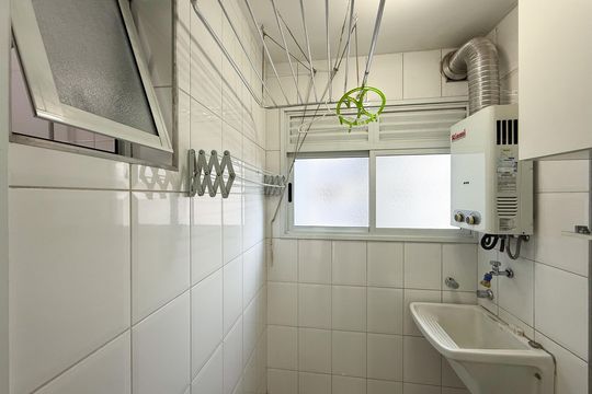 Cozinha e Área de Serviço de apartamento para alugar com 3 quartos, 70m² em Jardim das Laranjeiras, São Paulo