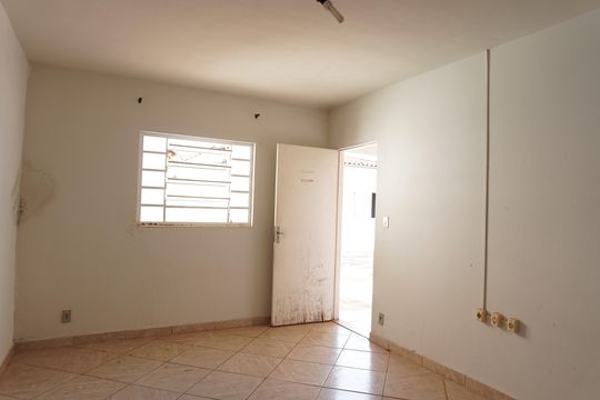 Edícula - Quarto de casa para alugar com 4 quartos, 240m² em Jardim Paraiso, São Carlos