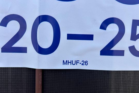 Placa  de casa para alugar com 3 quartos, 145m² em Rio Tavares, Florianópolis