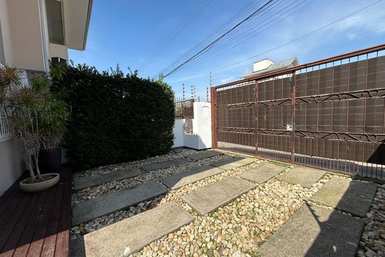 Garagem de casa para alugar com 3 quartos, 145m² em Rio Tavares, Florianópolis