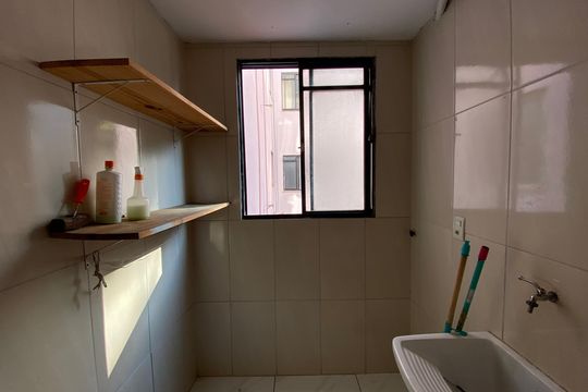 Área de Serviço de apartamento para alugar com 2 quartos, 49m² em Conjunto Promorar Raposo Tavares, São Paulo