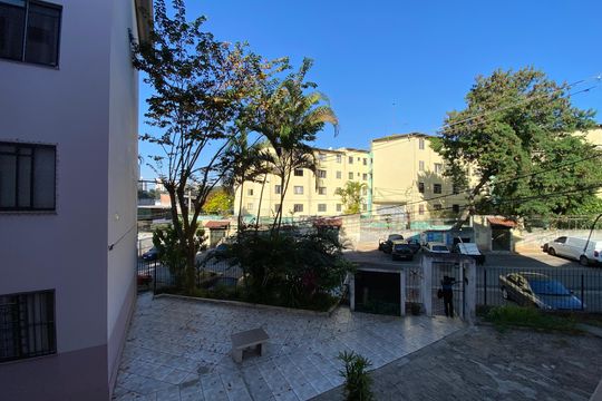 Quarto - Vista de apartamento para alugar com 2 quartos, 49m² em Conjunto Promorar Raposo Tavares, São Paulo
