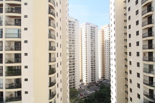 Vista da Varanda de apartamento à venda com 3 quartos, 110m² em Chácara Agrindus, Taboão da Serra