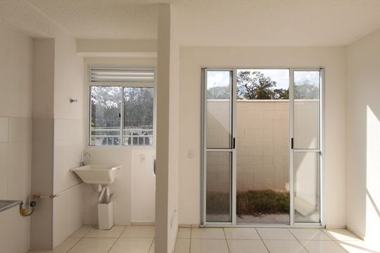 Sala e Cozinha de apartamento para alugar com 2 quartos, 55m² em Mantiqueira, Belo Horizonte